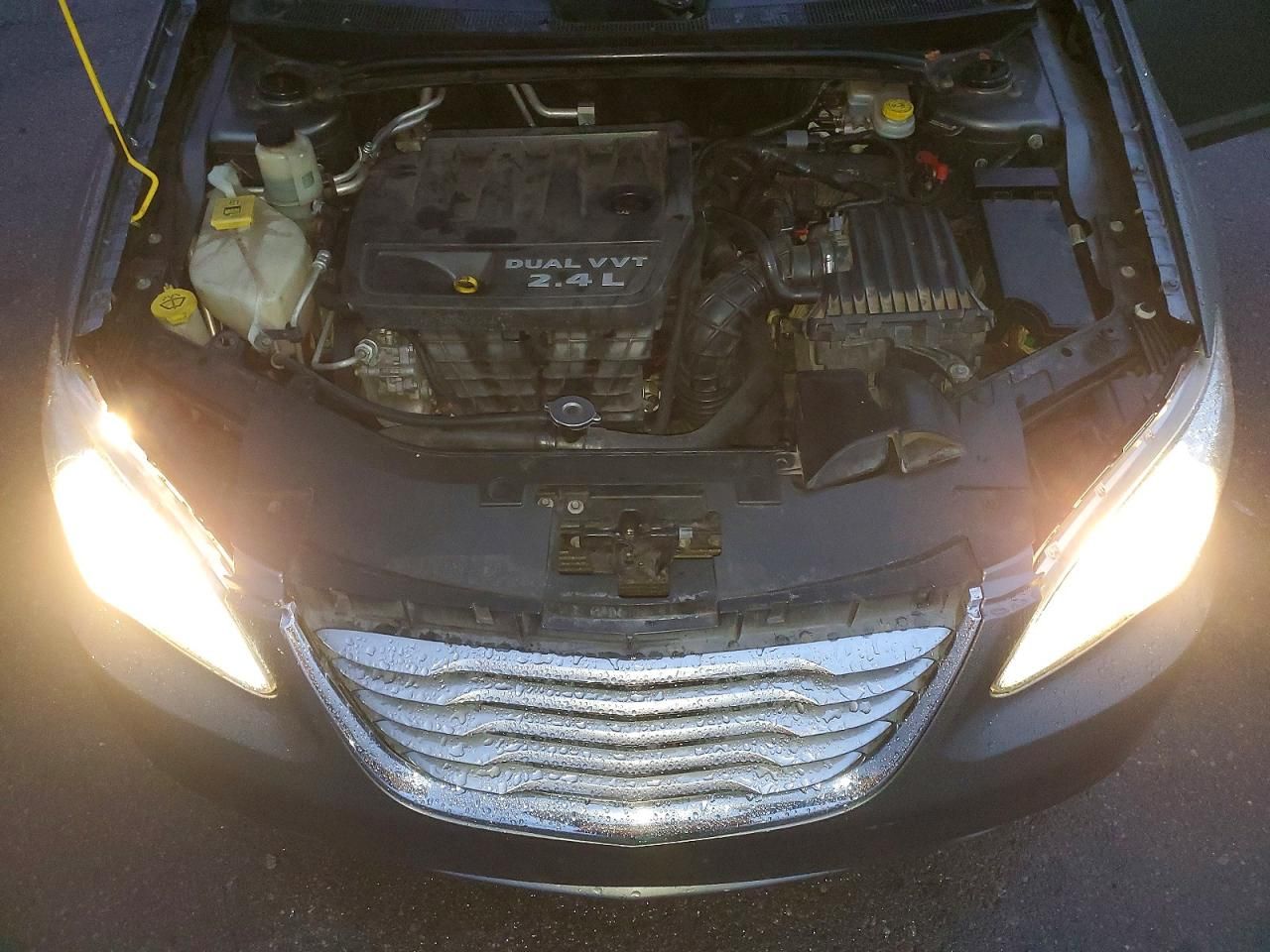 2013 Chrysler 200 Touring