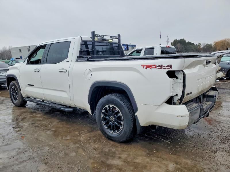 2022 Toyota Tundra Crewmax SR5