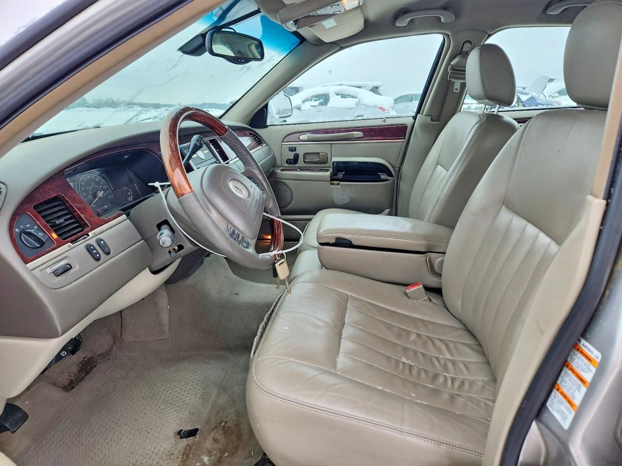 2003 Lincoln Town car Signature