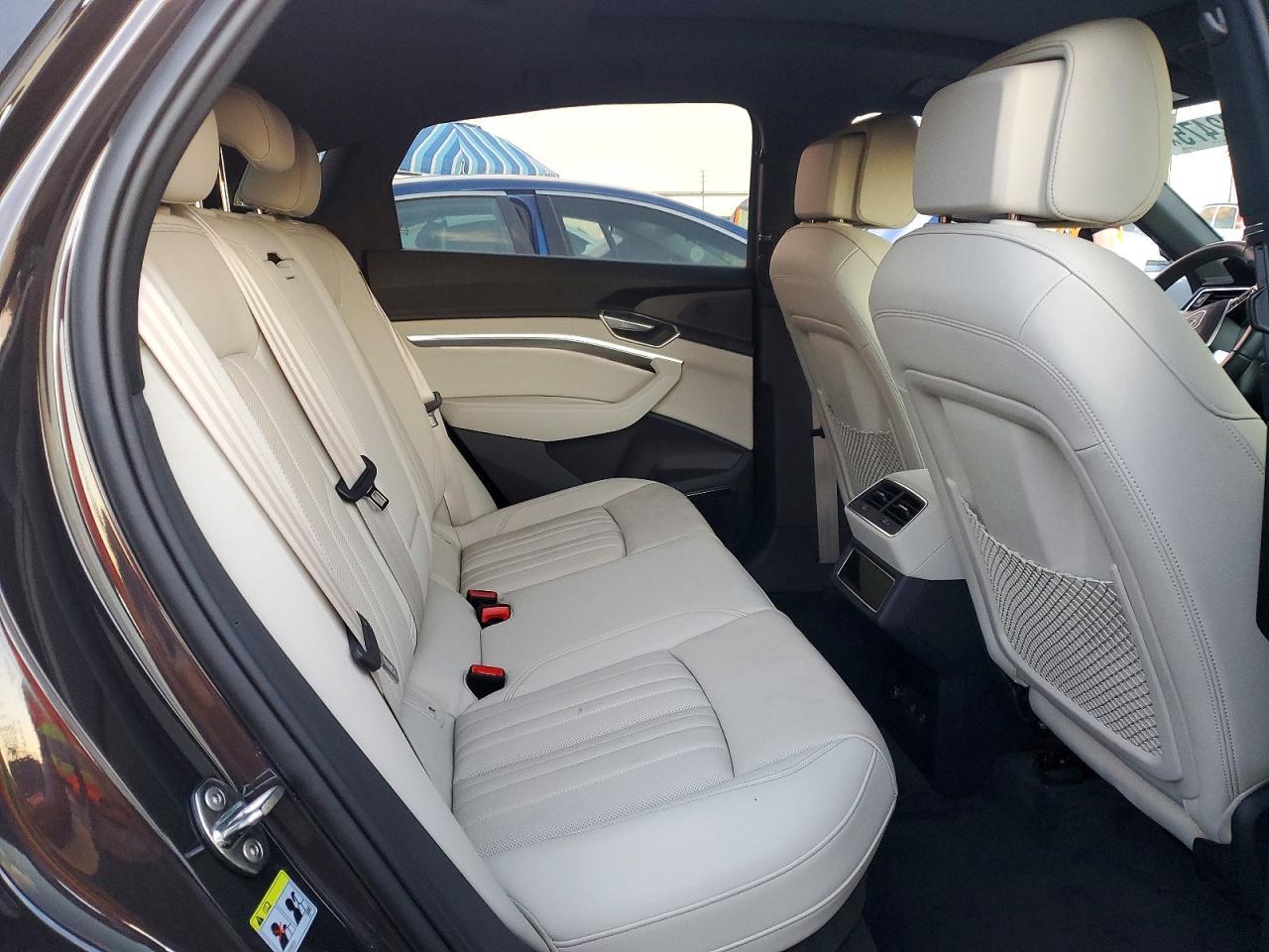 2024 Audi Q8 E-tron Sportback Premium Plus