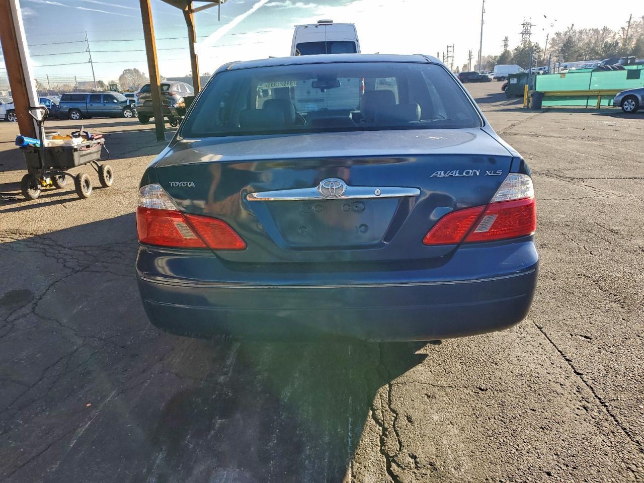 2003 Toyota Avalon xl