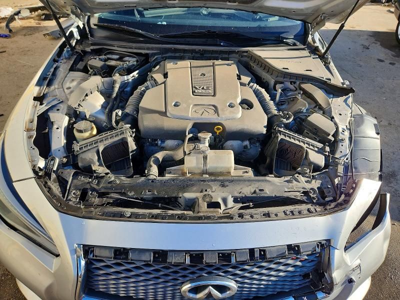 2015 Infiniti Q50 Base