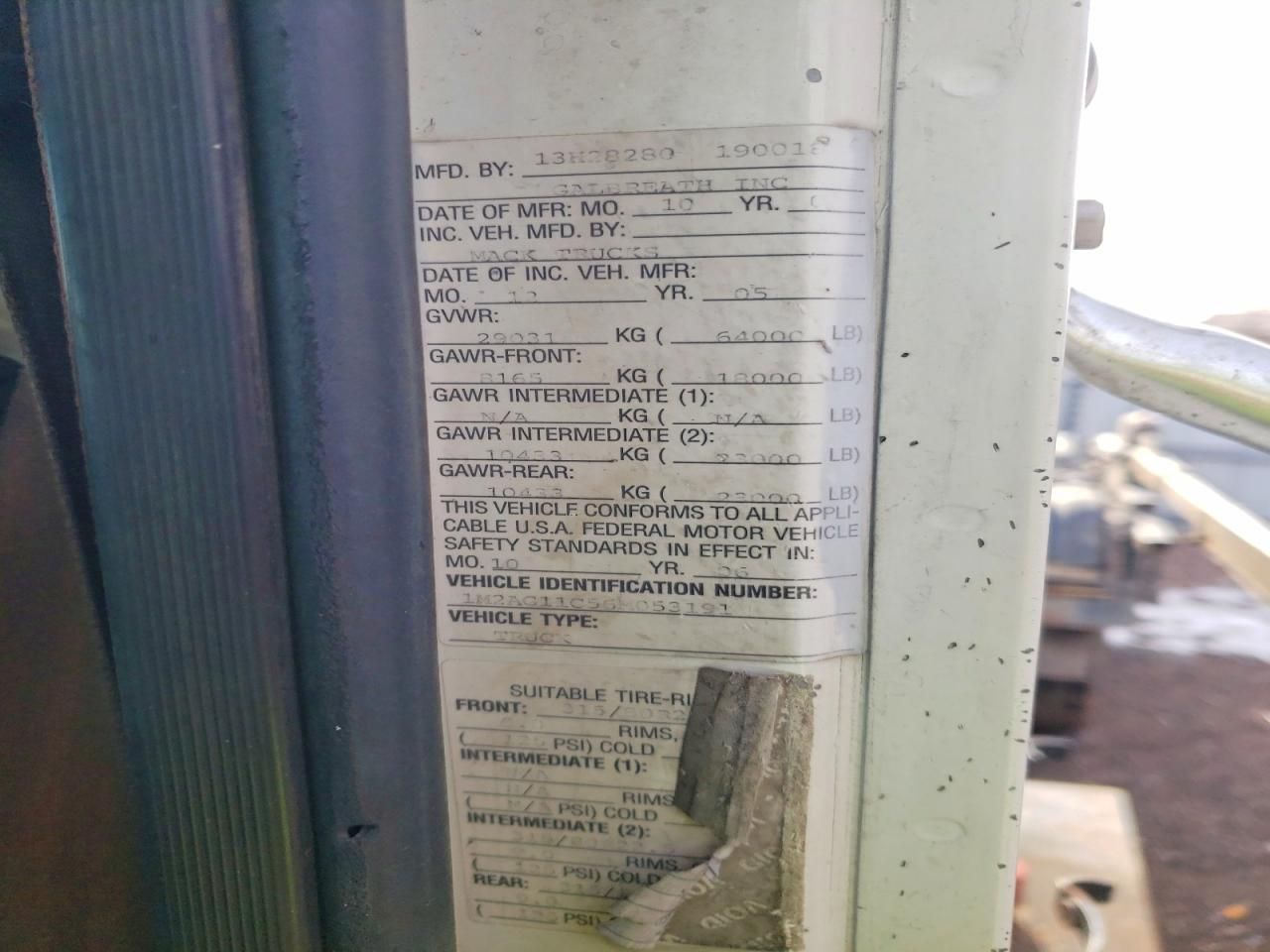 2006 Mack CV Granite ROLL-OFF Container Truck