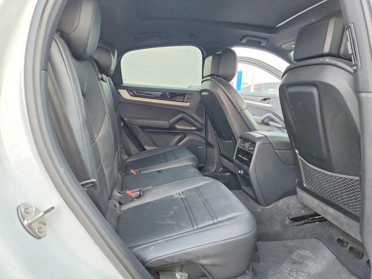 2024 Porsche Cayenne Coupe