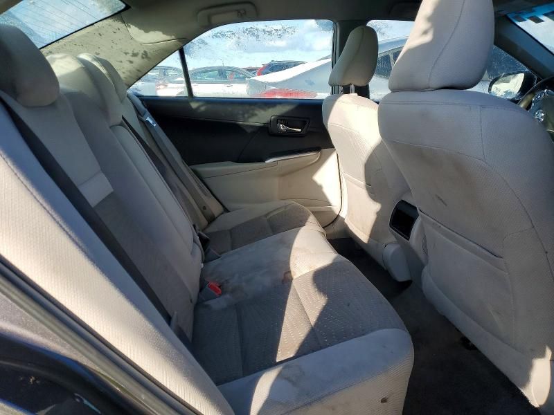 2014 Toyota Camry Hybrid