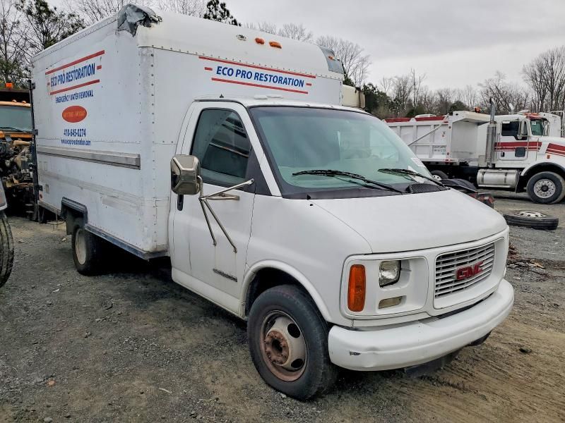 1997 GMC Savana box Truck