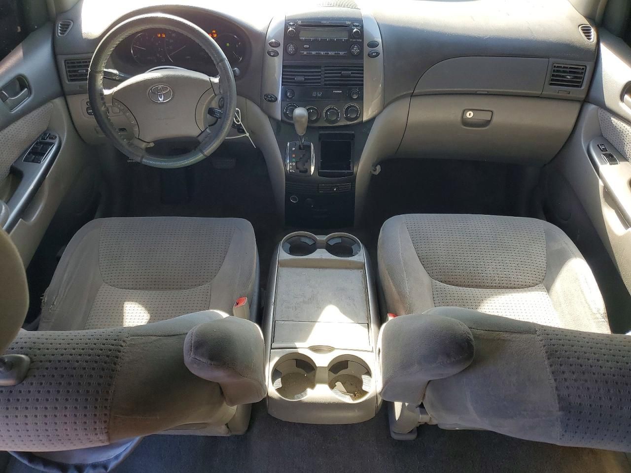 2006 Toyota Sienna ce