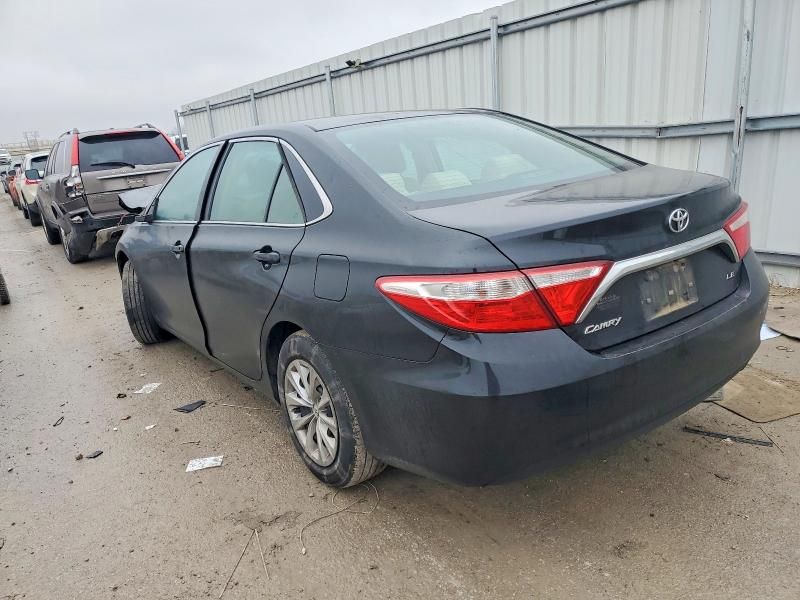2015 Toyota Camry le
