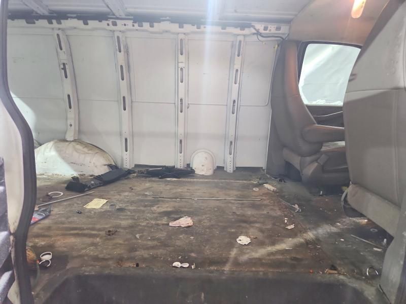 2017 Chevrolet Express 2500 Delivery van