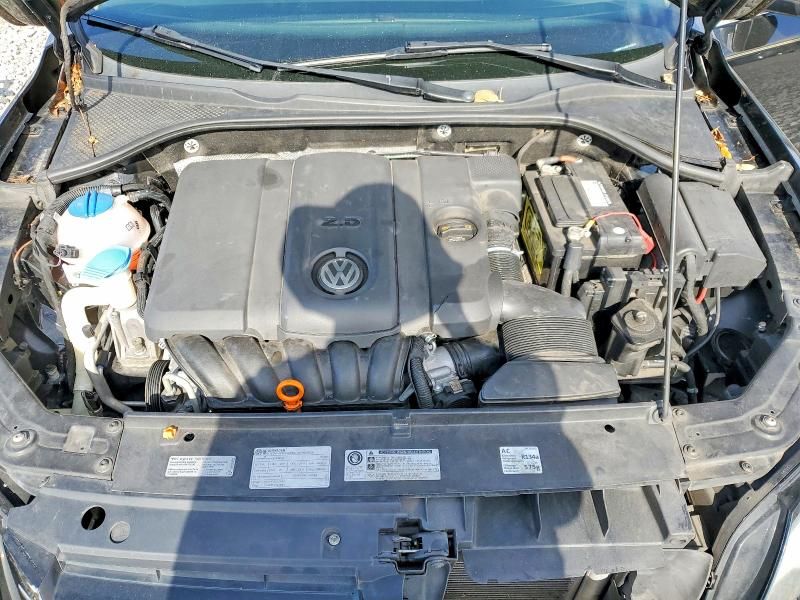 2013 Volkswagen Passat se