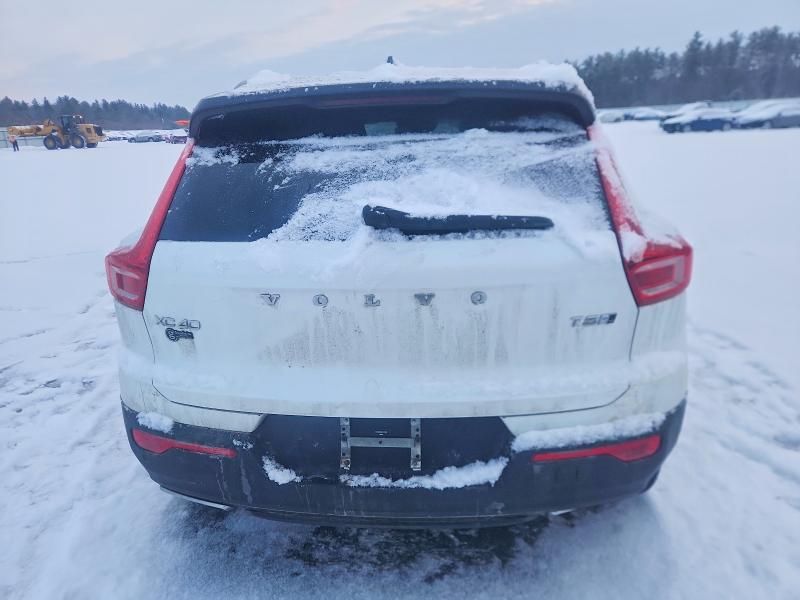 2020 Volvo Xc40 T5 R-design