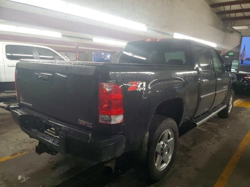 2013 GMC Sierra K2500 Denali