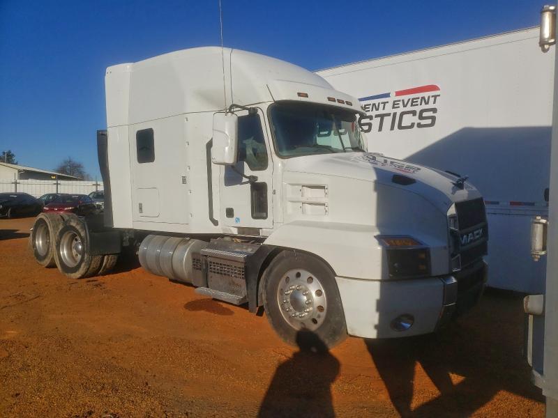 2020 Mack Anthem Semi Truck