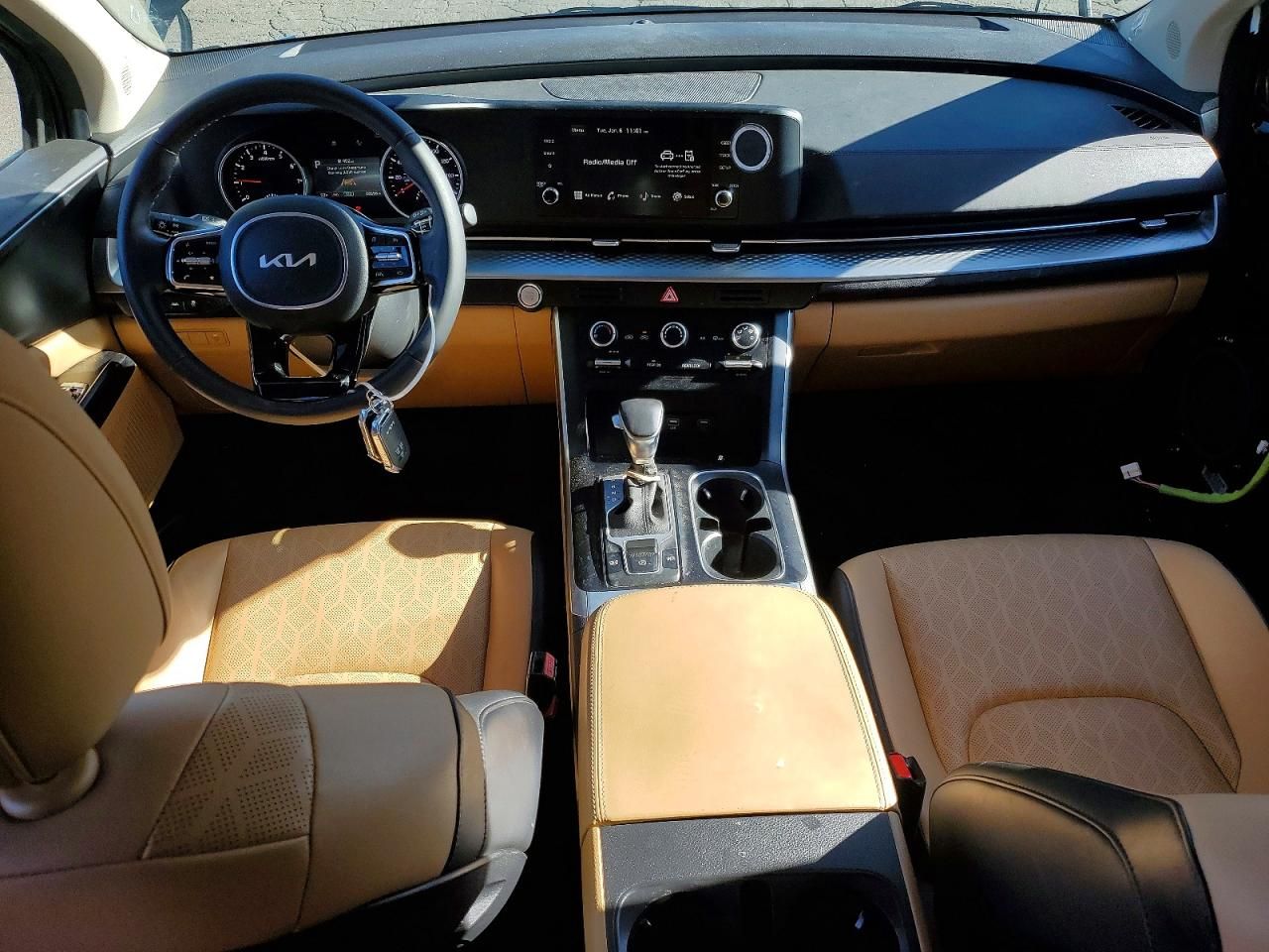 2024 KIA Carnival lx