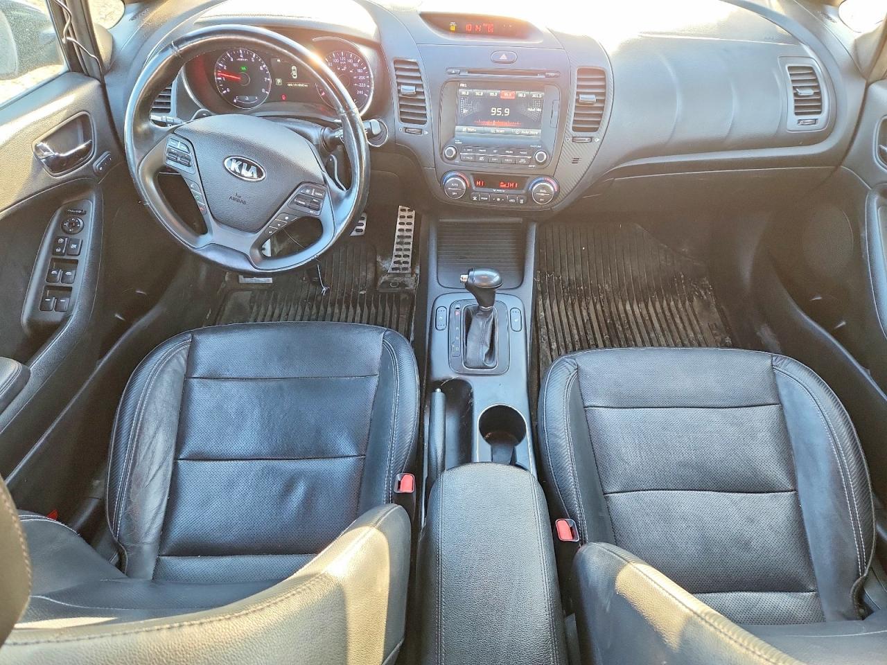 2015 KIA Forte sx