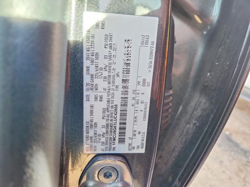 2020 Ford Escape se