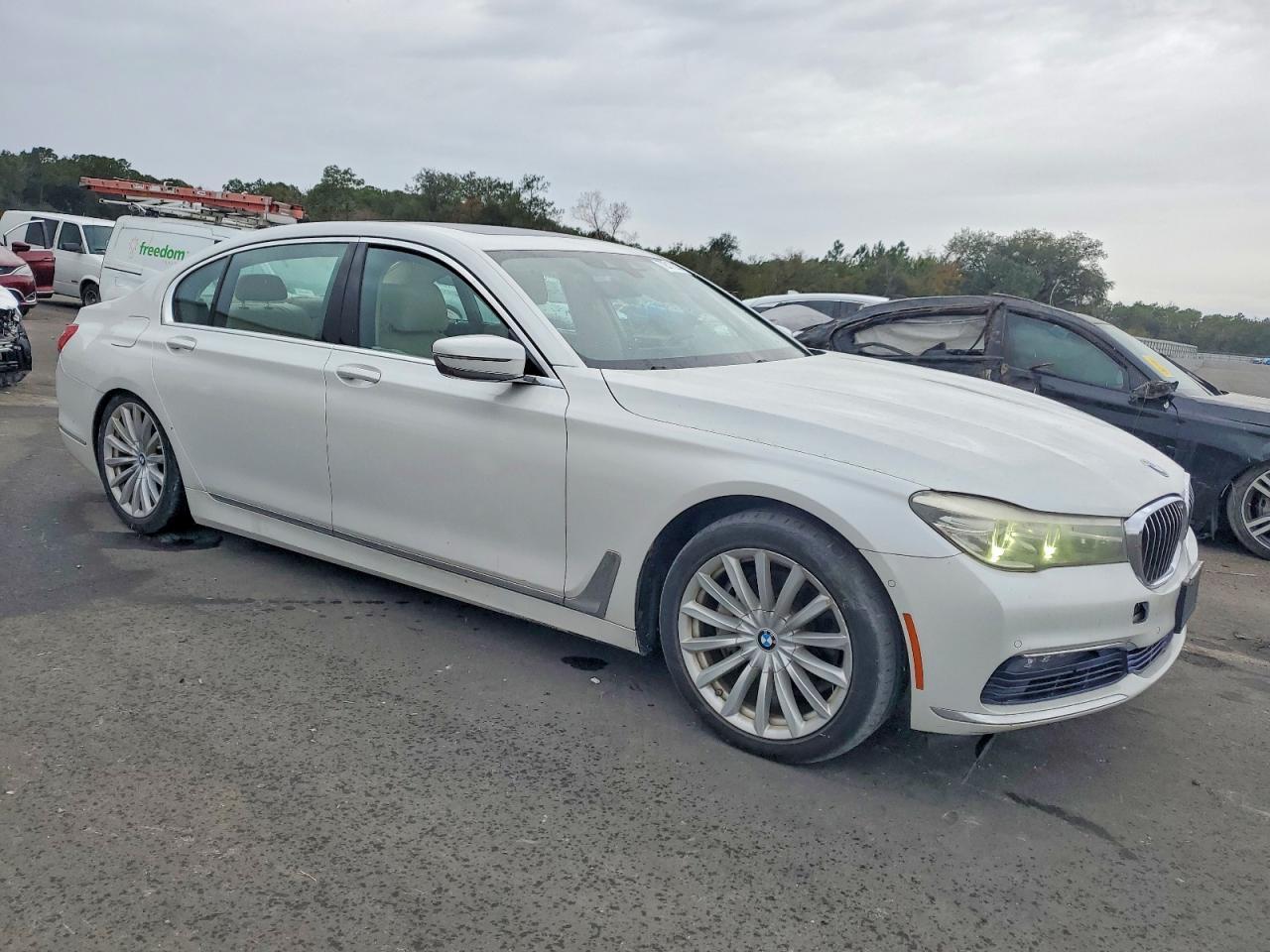 2017 BMW 740 i
