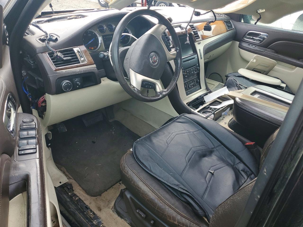 2010 Cadillac Escalade Platinum