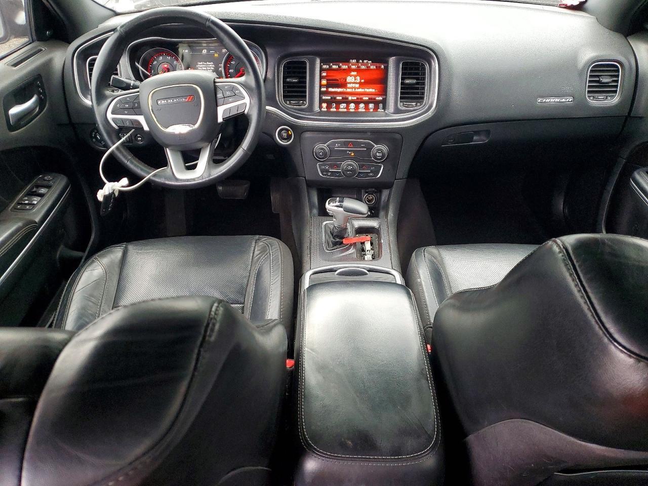 2016 Dodge Charger sxt