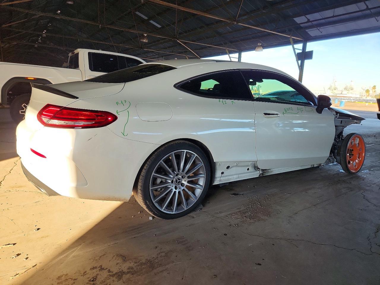 2019 Mercedes-Benz C300