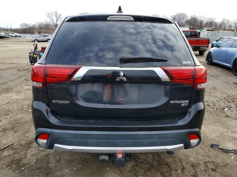 2018 Mitsubishi Outlander gt