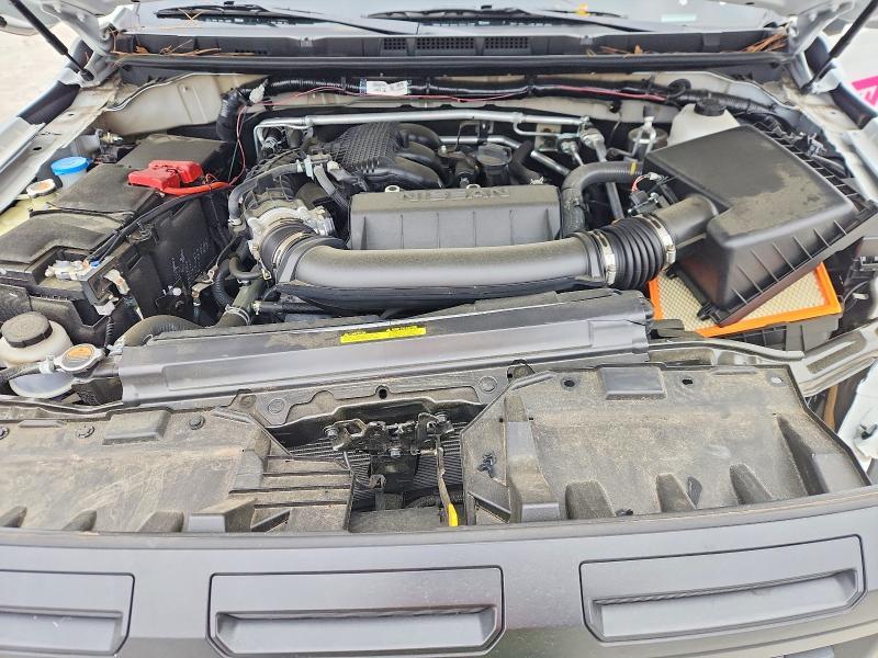 2025 Nissan Frontier s