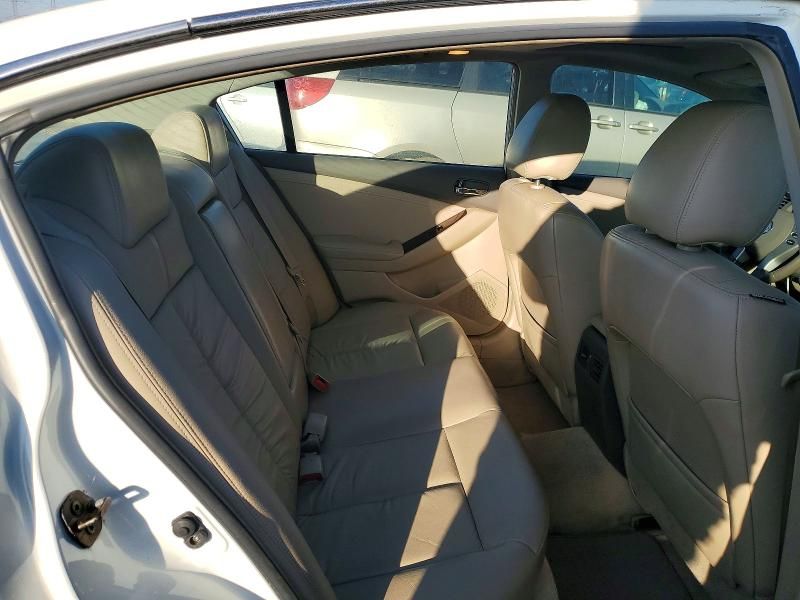 2010 Nissan Altima sr