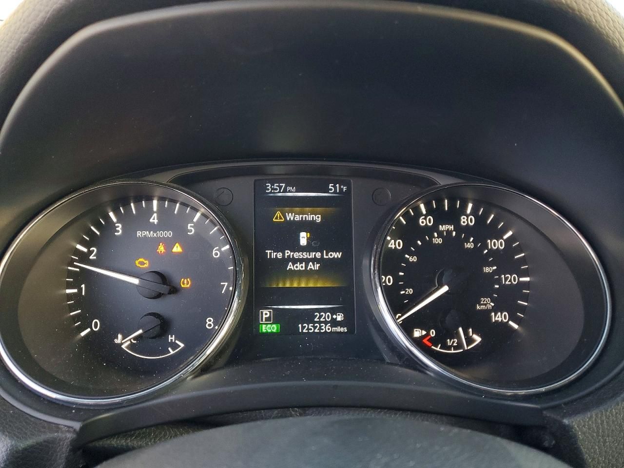 2017 Nissan Rogue sv