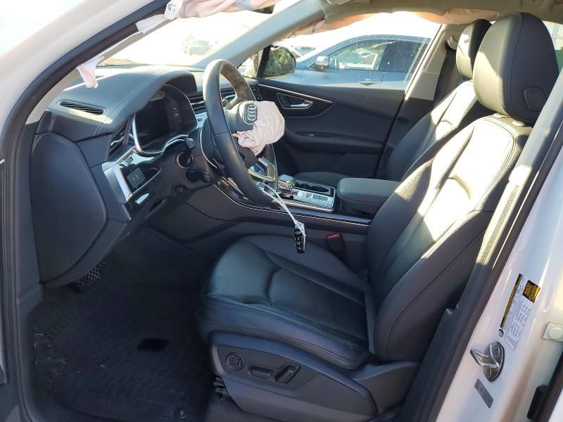 2023 Audi Q7 Premium