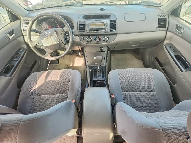 2006 Toyota Camry le