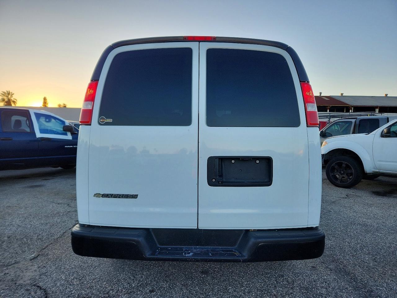 2021 Chevrolet Express 2500 Utility / Service Van