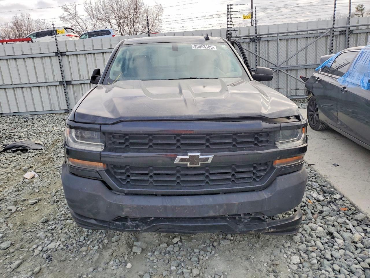 2018 Chevrolet Silverado K1500 Custom