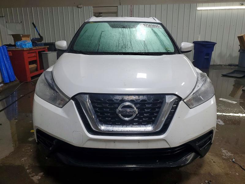 2018 Nissan Kicks s