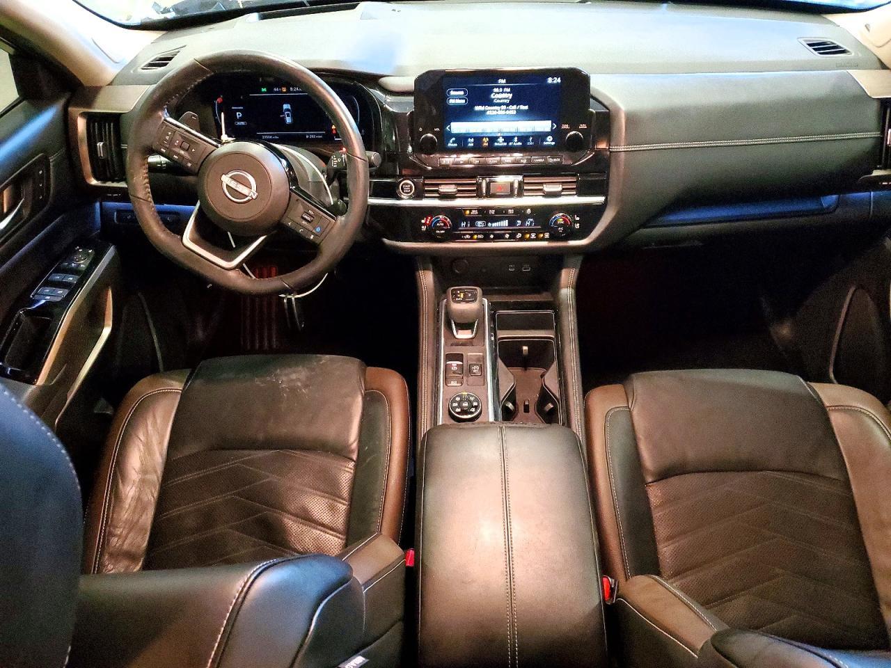 2023 Nissan Pathfinder Platinum