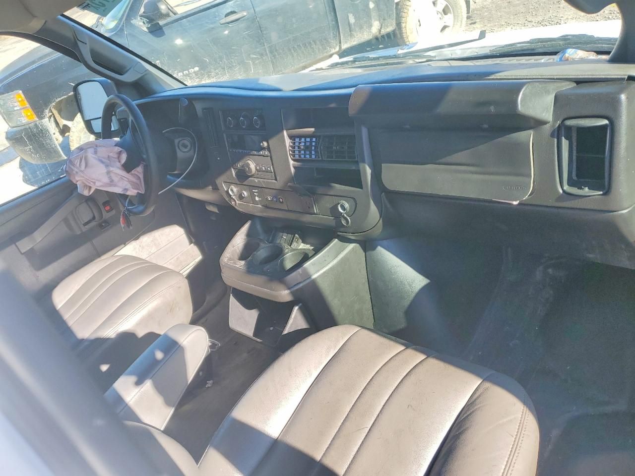 2024 Chevrolet Express G2500