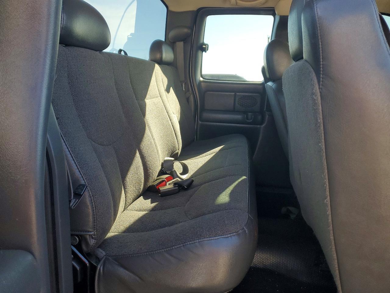 2004 Chevrolet Silverado C1500