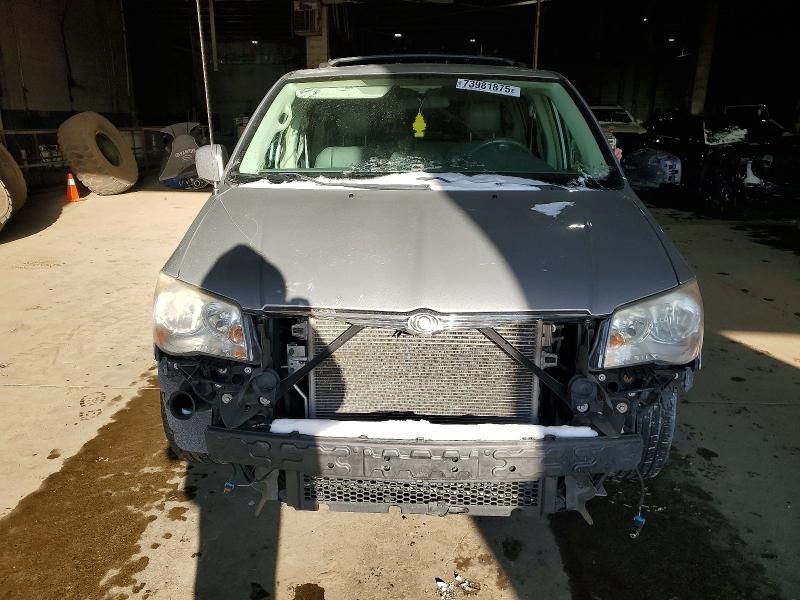2008 Chrysler Town & Country Touring