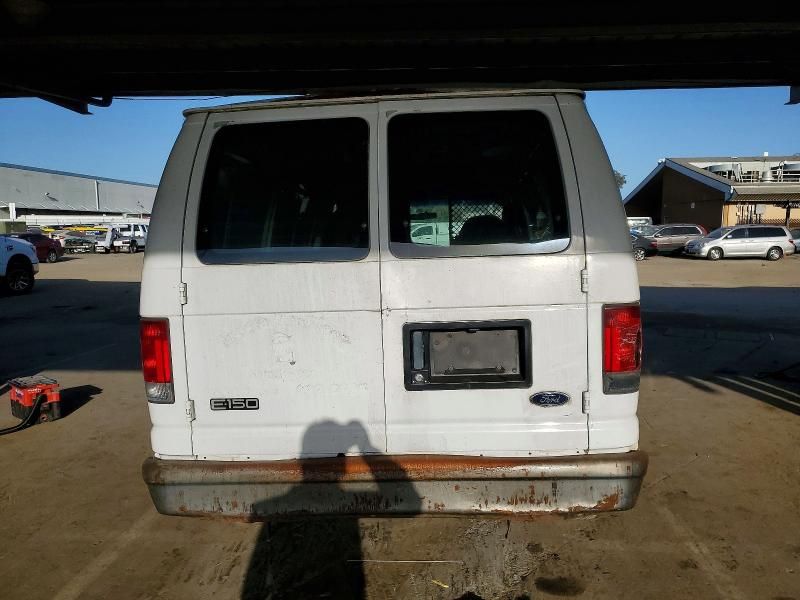 2004 Ford Econoline E150 van
