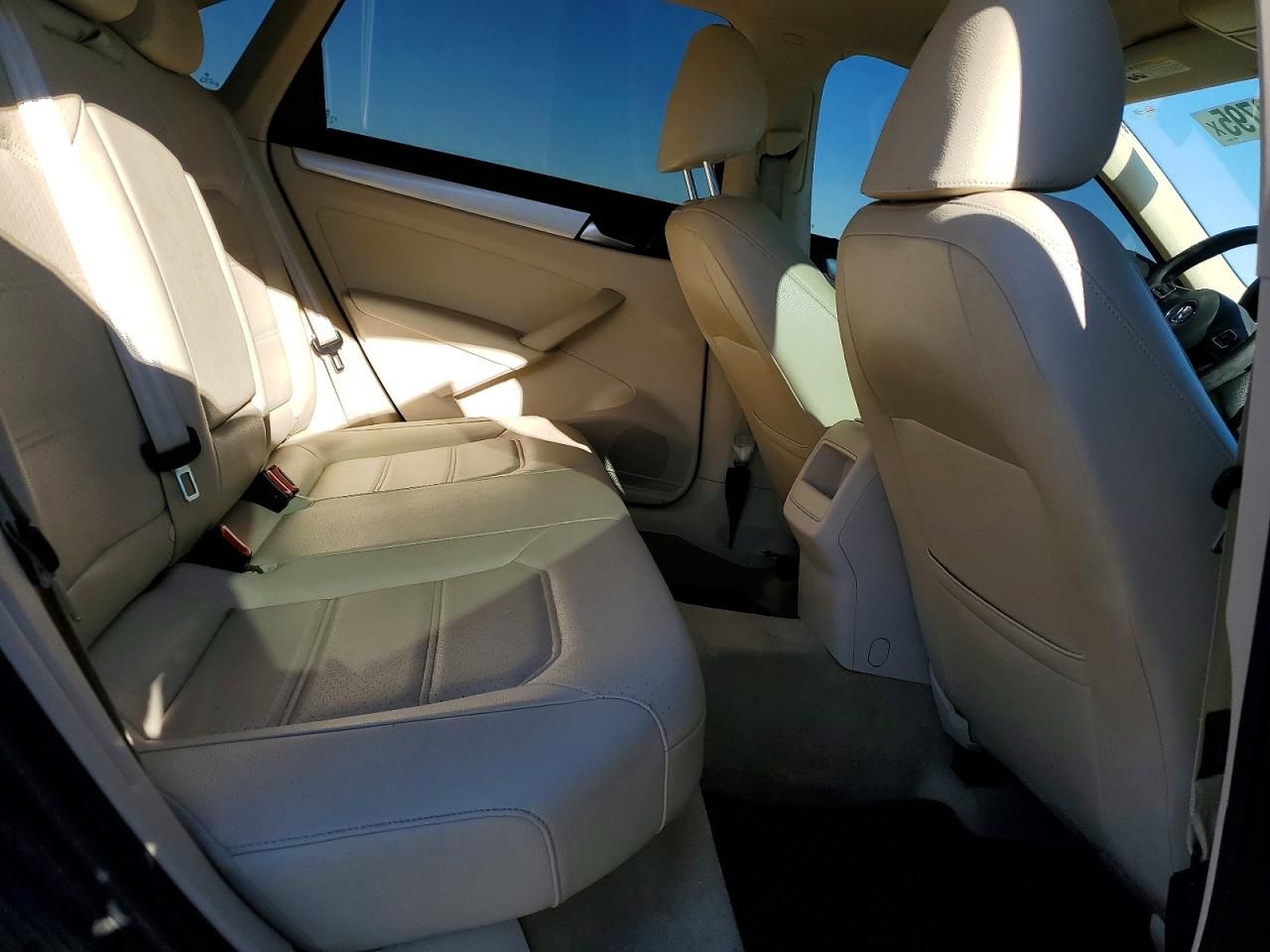 2012 Volkswagen Passat se