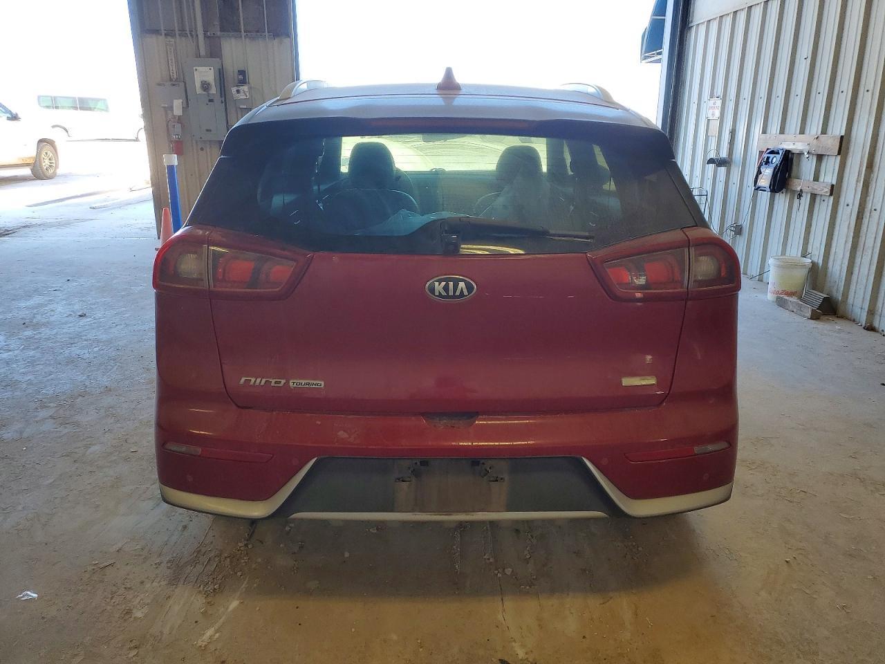 2017 KIA Niro