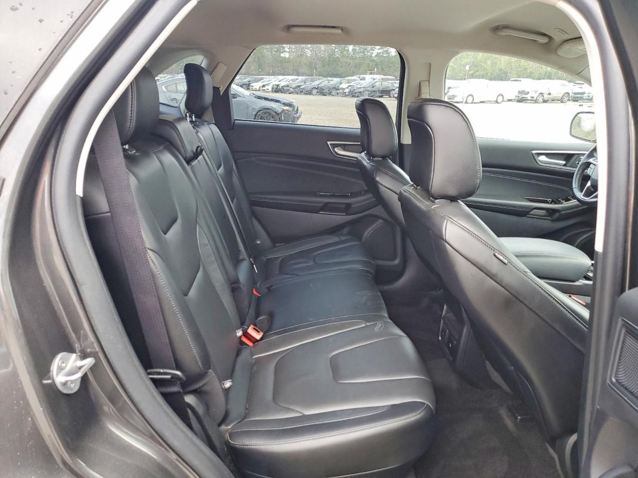 2020 Ford Edge Titanium