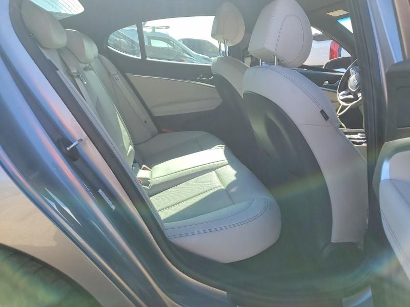 2025 Genesis G70 Base