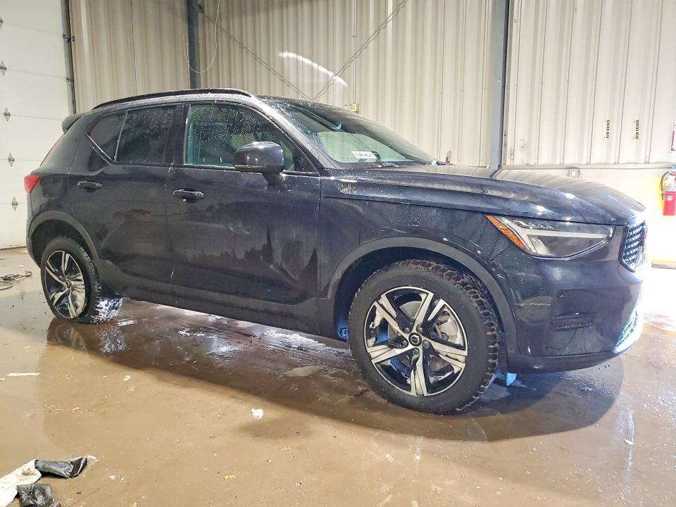 2024 Volvo Xc40 Core