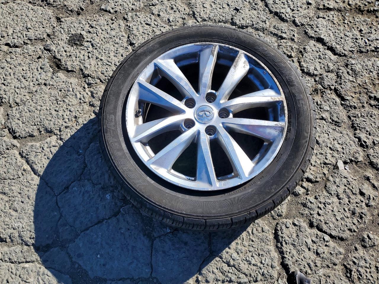 2015 Infiniti Q50 Base