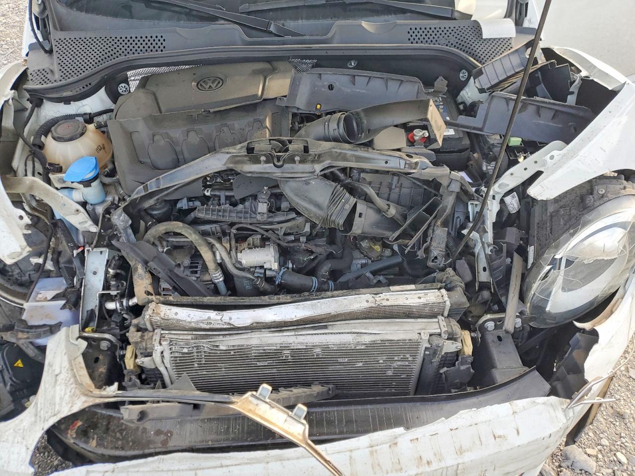 2018 Volkswagen Beetle s