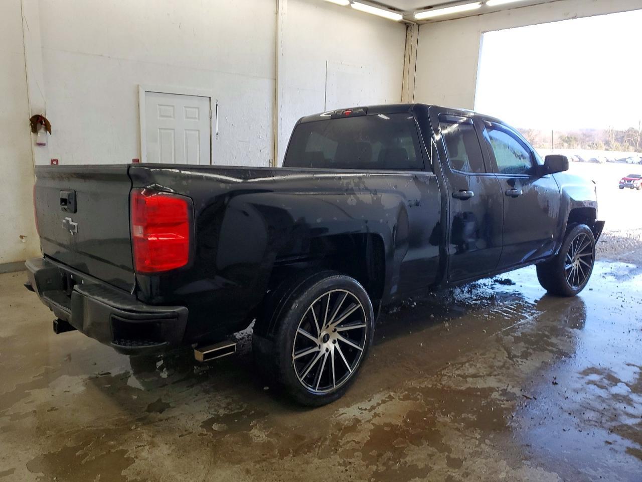 2017 Chevrolet Silverado K1500 Custom