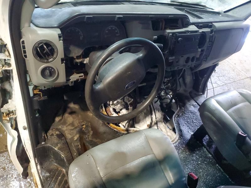 2011 Ford Econoline E350 Super Duty Van