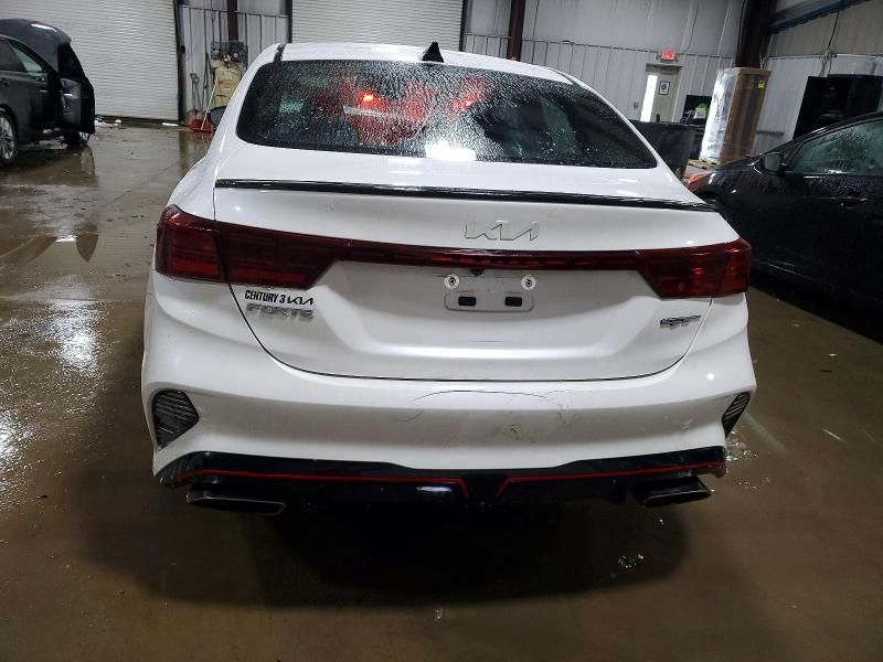 2023 KIA Forte gt