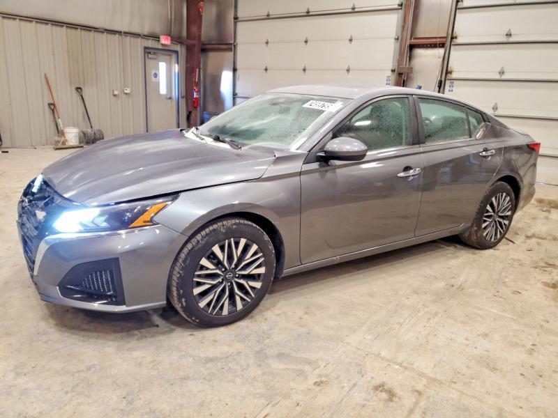 2023 Nissan Altima sv