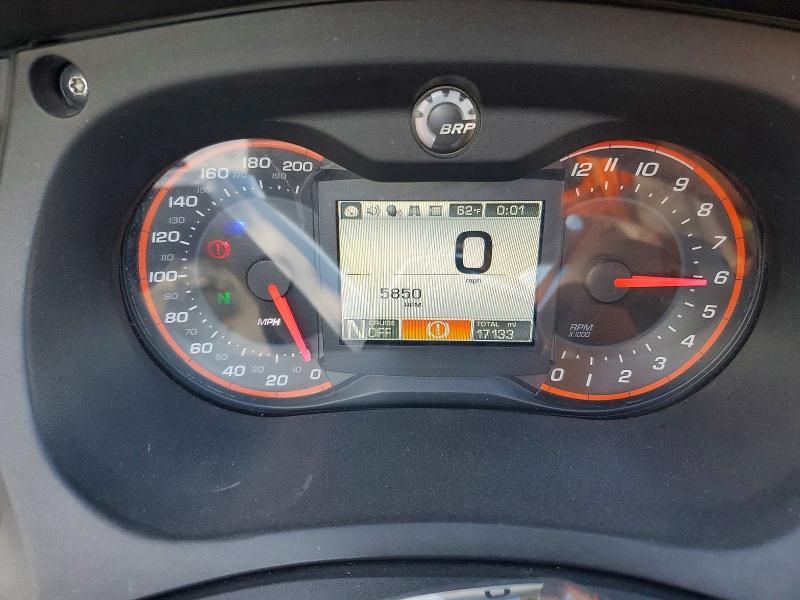 2012 Can-Am Spyder Roadster RT